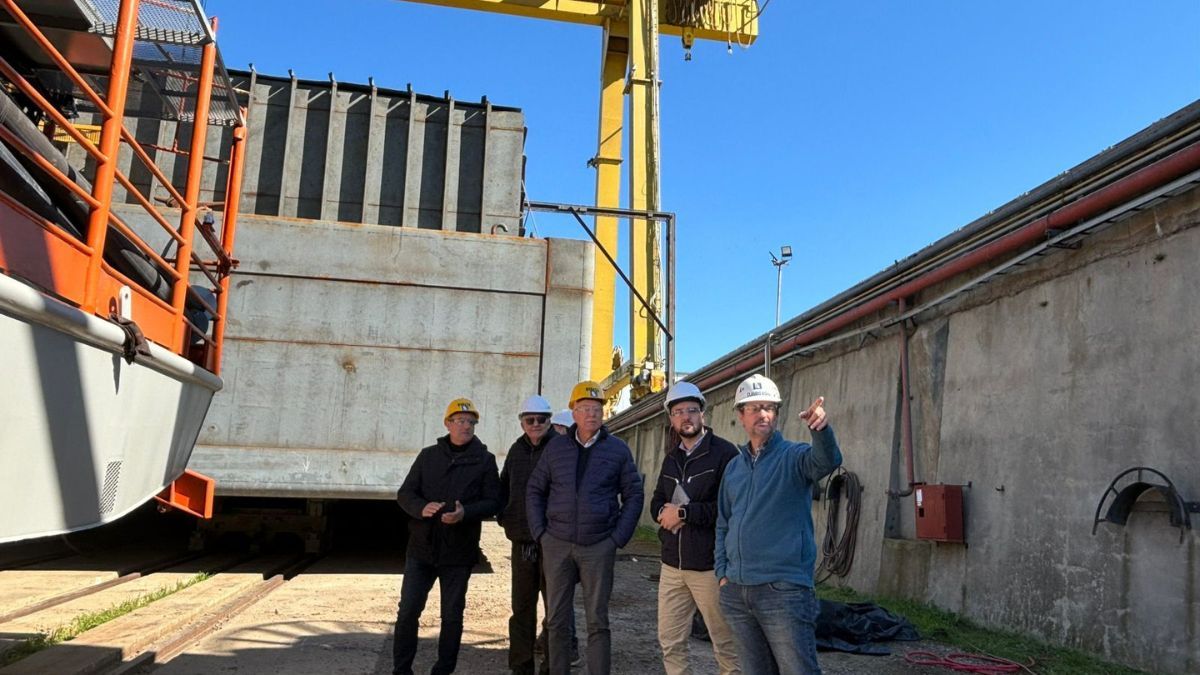 El gobierno de la provincia de Santa Fe capacit&oacute; a obreros en tareas clave para la reapertura del astillero Atria.