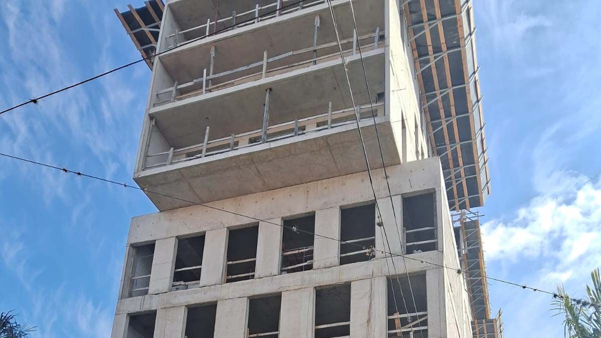 Cuatro obreros murieron y otro resultó con heridas de gravedad tras un accidente laboral en un edifcio en construcción en la ciudad de San Lorenzo
