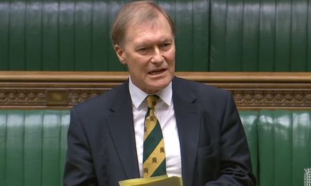 El diputado conservador británico David Amess murió este viernes tras ser apuñalado El diputado conservador británico David Amess murió este viernes tras ser apuñalado