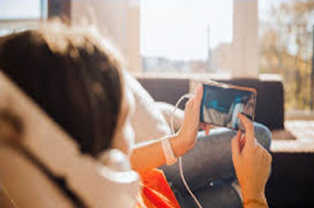 Una chica de 15 a&ntilde;os le peg&oacute; a su madre porque le cort&oacute; Internet como castigo