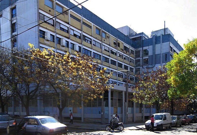 El hospital Rossi de La Plata debió suspender todas las cirugías por falta de insumos