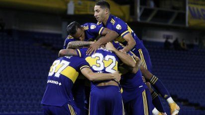 Copa Libertadores: Boca venció con autoridad a un conflictuado Santos y es líder de su grupo