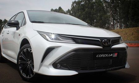 Aire de Santa Fe | TOYOTA-COROLLA-GR