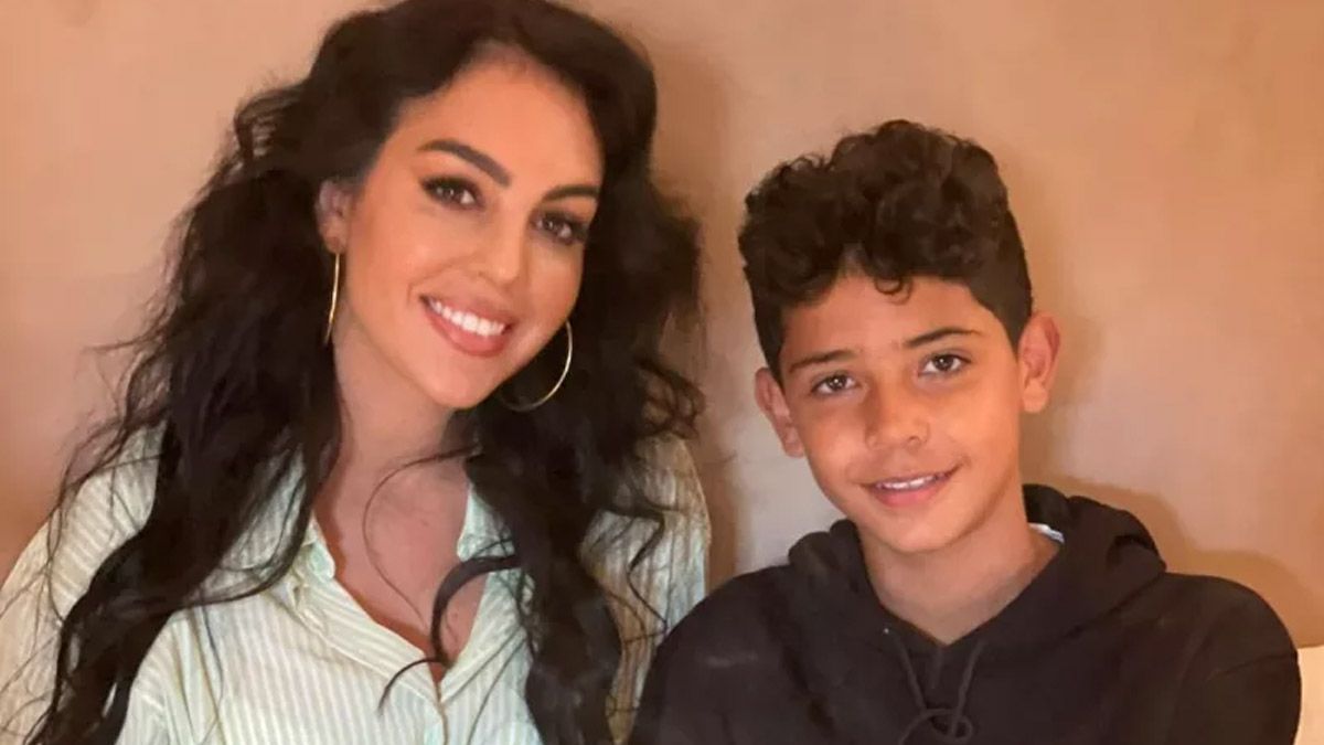 Georgina Rodríguez y Cristiano Jr