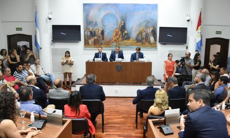 El Concejo Municipal renueva nueve de sus diecisiete bancas. El Concejo Municipal renueva nueve de sus diecisiete bancas.