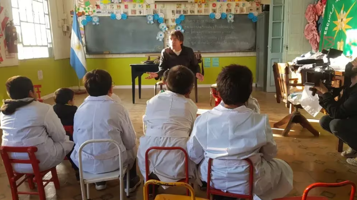 Ramiro Lezcano es el impulsor del proyecto “Canciones urgentes para mi tierra”. Ramiro Lezcano es el impulsor del proyecto “Canciones urgentes para mi tierra”.