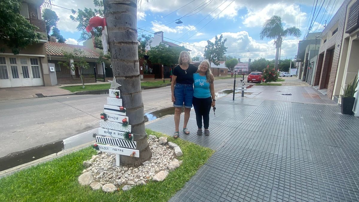 Vecinos de Candioti Norte decoran toda una cuadra para celebrar la Navidad