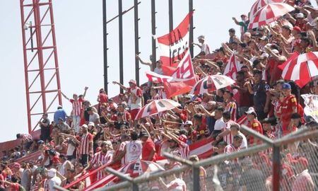 Hinchas de San Martín de Tucumán Hinchas de San Martín de Tucumán