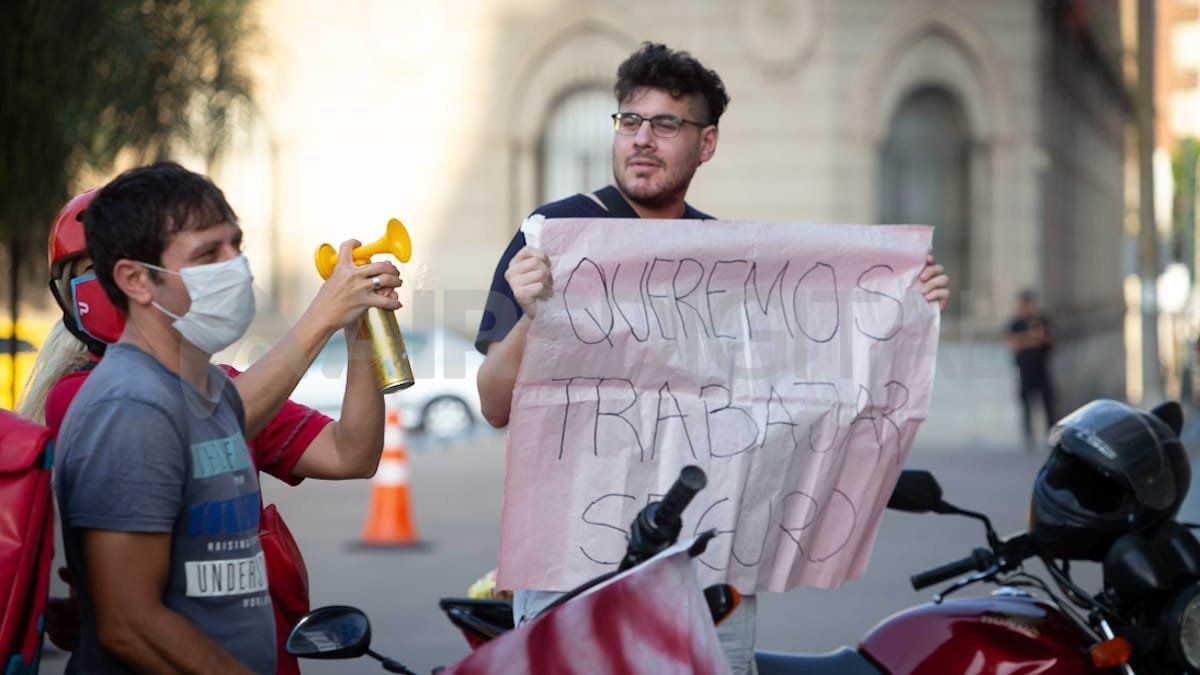 Un cadete fue herido de un balazo mientras entregaba un pedido en la ciudad de Santa Fe.