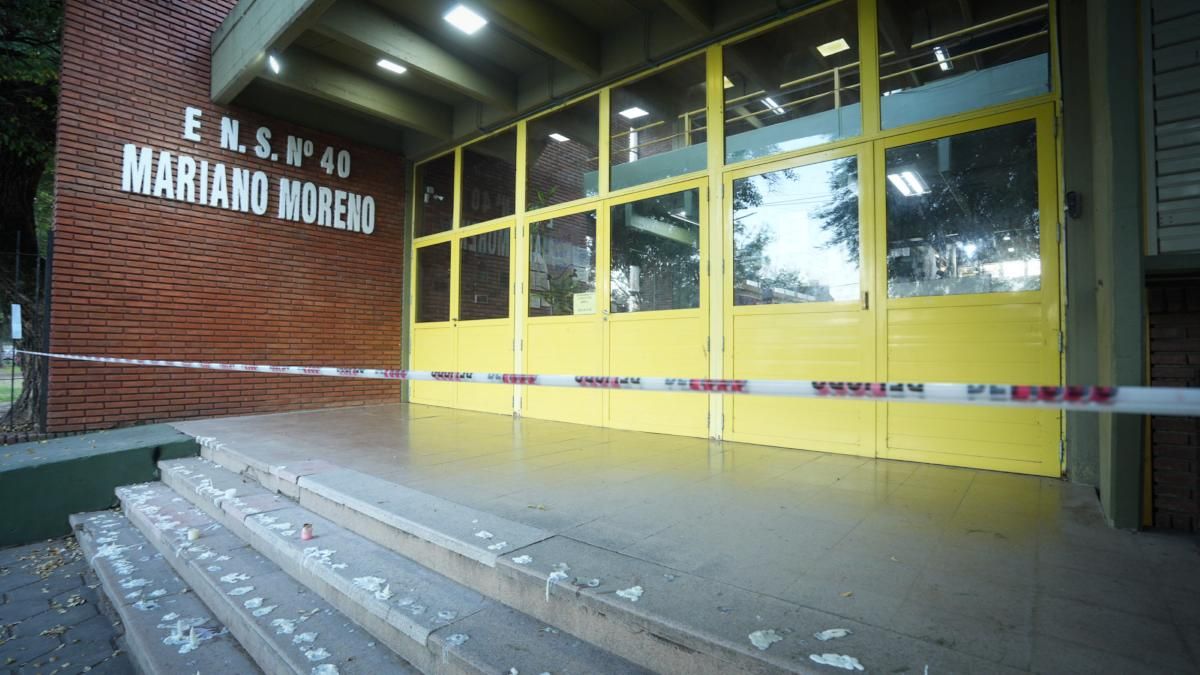 Ingreso a la escuela Mariano Moreno de la ciudad de San Cristóbal. Ingreso a la escuela Mariano Moreno de la ciudad de San Cristóbal. 