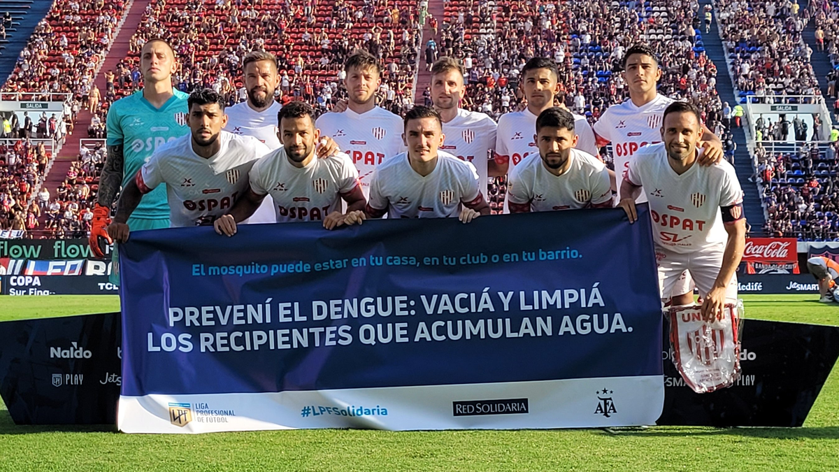 Unión igualó sin goles frente a San Lorenzo en el Nuevo Gasómetro. Unión igualó sin goles frente a San Lorenzo en el Nuevo Gasómetro.