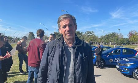 El intendente Emilio Jatón participó de la refuncionalización del destacamento del Parque Garay. El intendente Emilio Jatón participó de la refuncionalización del destacamento del Parque Garay.