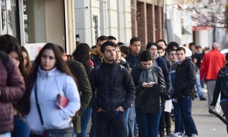 A los más jóvenes se les complica encontrar empleos de calidad. A los más jóvenes se les complica encontrar empleos de calidad.