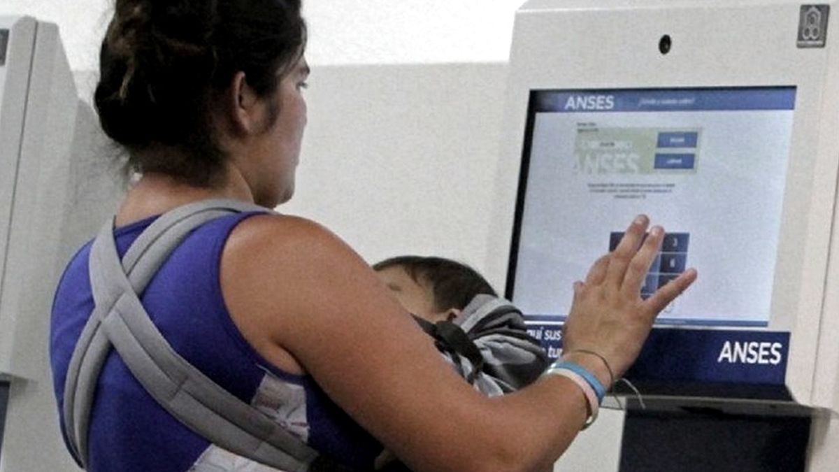 Zabaleta dijo que el Estado continuará acompañando, pero fortaleciendo herramientas y no dando de alta más planes sociales.