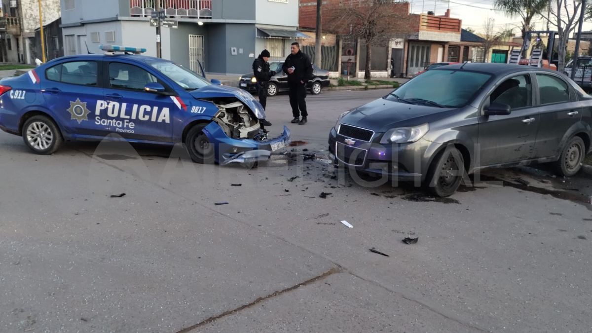 El accidente se produjo a las 6.32 de este viernes. Quedó registrado en las cámaras de seguridad. El accidente se produjo a las 6.32 de este viernes. Quedó registrado en las cámaras de seguridad.