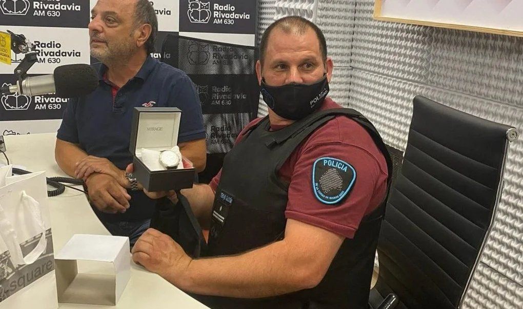 El regalo de Baby Etchecopar/Foto: Facebook 