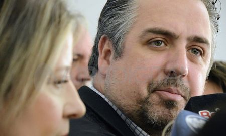Pablo Cococcioni confirmó que, entre Provincia y Nación, se conformó un equipo especial para llevar adelante la investigación y asistir a la Fiscalía que tiene a su cargo la causa por el asesinato del líder de la barra de Rosario Central. Pablo Cococcioni confirmó que, entre Provincia y Nación, se conformó un equipo especial para llevar adelante la investigación y asistir a la Fiscalía que tiene a su cargo la causa por el asesinato del líder de la barra de Rosario Central.