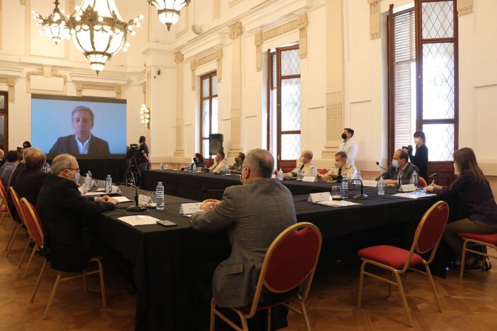De la reunión también participó el ministro de Seguridad provincial, Marcelo Saín.