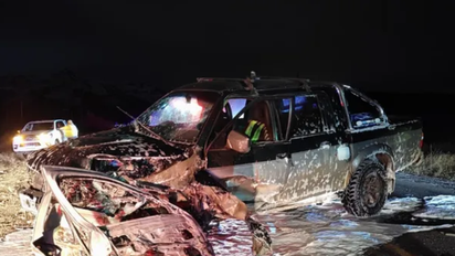 Brutal accidente en la Ruta 40: un choque frontal entre dos autos dejó a dos hombres heridos