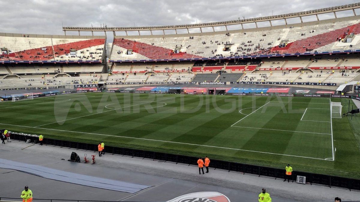 El operativo cuenta con 1.200 efectivos de la Policía de la Ciudad, además de agentes de Tránsito de Seguridad en las cercanías al Monumental y al Barrio River.