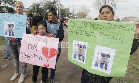 La comunidad de Recreo se ha manifestado en reiteradas ocasiones para pedir el esclarecimiento del caso. La comunidad de Recreo se ha manifestado en reiteradas ocasiones para pedir el esclarecimiento del caso.
