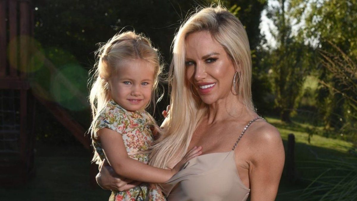 Luciana Salazar aseguró estar en pareja y desmintió la primicia de Pía Shaw en LAM sobre el documento que la ataría financieramente al economista.