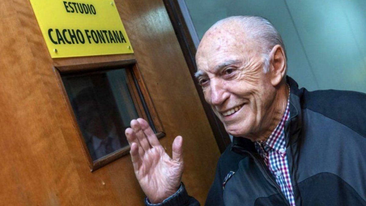 Cacho Fontana en exclusivo por Aire de Santa Fe manifestó su pena por los medios que divulgaron su muerte.