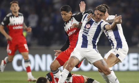 Luego del enfrentamiento por Copa Libertadores, River y Talleres disputarán la final de la Supercopa en Mendoza. Luego del enfrentamiento por Copa Libertadores, River y Talleres disputarán la final de la Supercopa en Mendoza.