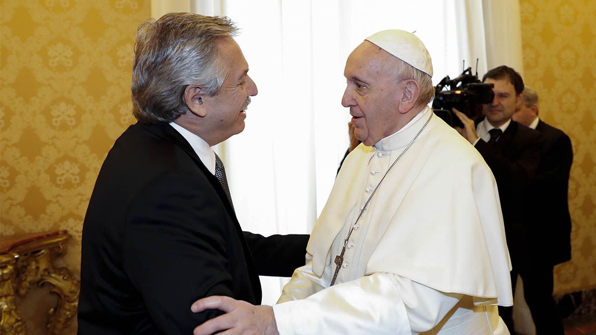 Fernández dijo que el Papa está preocupado por los argentinos y contó que le pidió ayuda en el tema de la deuda