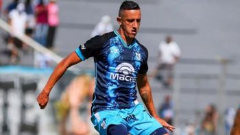 El jugador de fútbol, Emiliano Endrizzi, recuperó la libertad tras el escándalo en Jujuy, pero situación judicial continúa comprometida. El jugador de fútbol, Emiliano Endrizzi, recuperó la libertad tras el escándalo en Jujuy, pero situación judicial continúa comprometida.