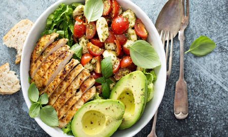 Cómo preparar una ensalada de pollo y palta Cómo preparar una ensalada de pollo y palta