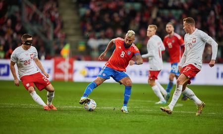 Polonia, rival de la Selección Argentina en el Mundial Qatar 2022, derrotó 1-0 a Chile en su último amistoso previo al inicio de la Copa del Mundo. Polonia, rival de la Selección Argentina en el Mundial Qatar 2022, derrotó 1-0 a Chile en su último amistoso previo al inicio de la Copa del Mundo.