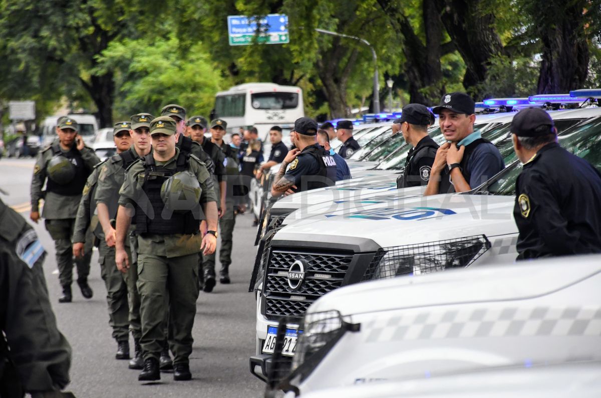 La Provincia de Buenos Aires envió refuerzos a Rosario.