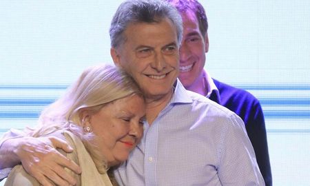 Carrió anticipó que Macri quiere volver a ser presidente. Carrió anticipó que Macri quiere volver a ser presidente.