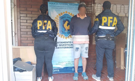 Detuvieron a un hombre por amenazas contra Javier Milei. Detuvieron a un hombre por amenazas contra Javier Milei.