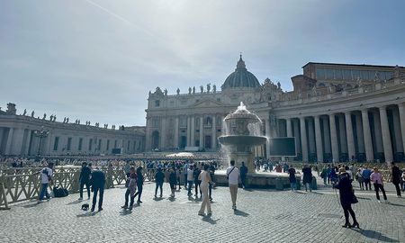 El funeral del papa Francisco se realizará este martes y en las próximas semanas el Vaticano definirá el próximo Papa. El funeral del papa Francisco se realizará este martes y en las próximas semanas el Vaticano definirá el próximo Papa.