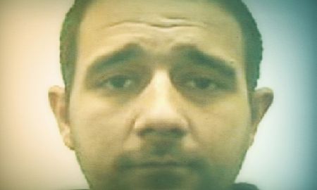 Vicente Pignata nació en la ciudad de Santa Fe y actualmente tiene 41 años. Vicente Pignata nació en la ciudad de Santa Fe y actualmente tiene 41 años.