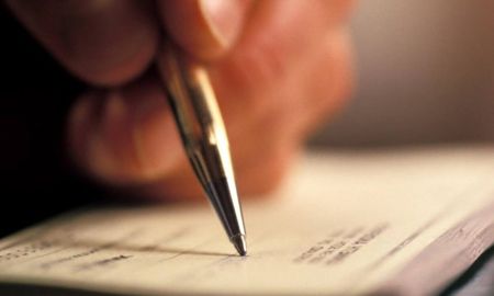 al menos hasta finales de abril, no se podran cerrar cuentas por cheques rechazados al menos hasta finales de abril, no se podran cerrar cuentas por cheques rechazados
