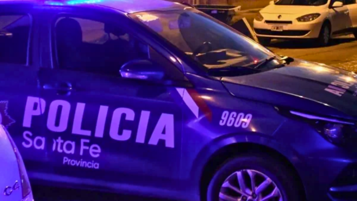 Dos agentes policiales debieron recibir asistencia médica