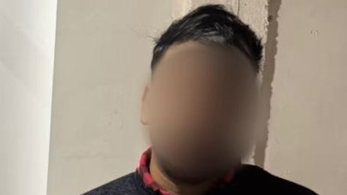 Estaba acusado de distribuir material de abuso sexual infantil y tenía pedido de captura internacional. Estaba acusado de distribuir material de abuso sexual infantil y tenía pedido de captura internacional.
