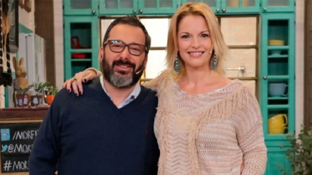 Gerardo Rozín y Carina Zampini fueron la primera pareja de conductores de La Peña de Morfi Gerardo Rozín y Carina Zampini fueron la primera pareja de conductores de La Peña de Morfi