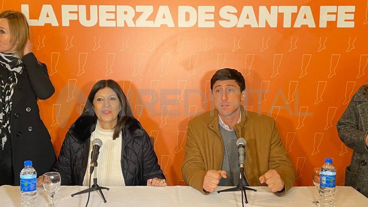 Conferencia de prensa de Clara García y Paco Garibaldi este martes.