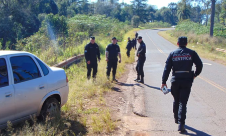Encontraron muerto a un docente de 55 años en una zona boscosa junto a la ruta en Misiones. Encontraron muerto a un docente de 55 años en una zona boscosa junto a la ruta en Misiones.