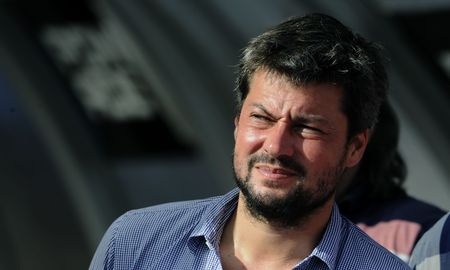 El ex presidente de San Lorenzo ve difícil la vuelta al fútbol en Argentina en el corto plazo. El ex presidente de San Lorenzo ve difícil la vuelta al fútbol en Argentina en el corto plazo.