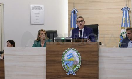 El intendente Pablo Javkin dio un encedido discurso de apertura de sesiones en el Concejo de Rosario. El intendente Pablo Javkin dio un encedido discurso de apertura de sesiones en el Concejo de Rosario.