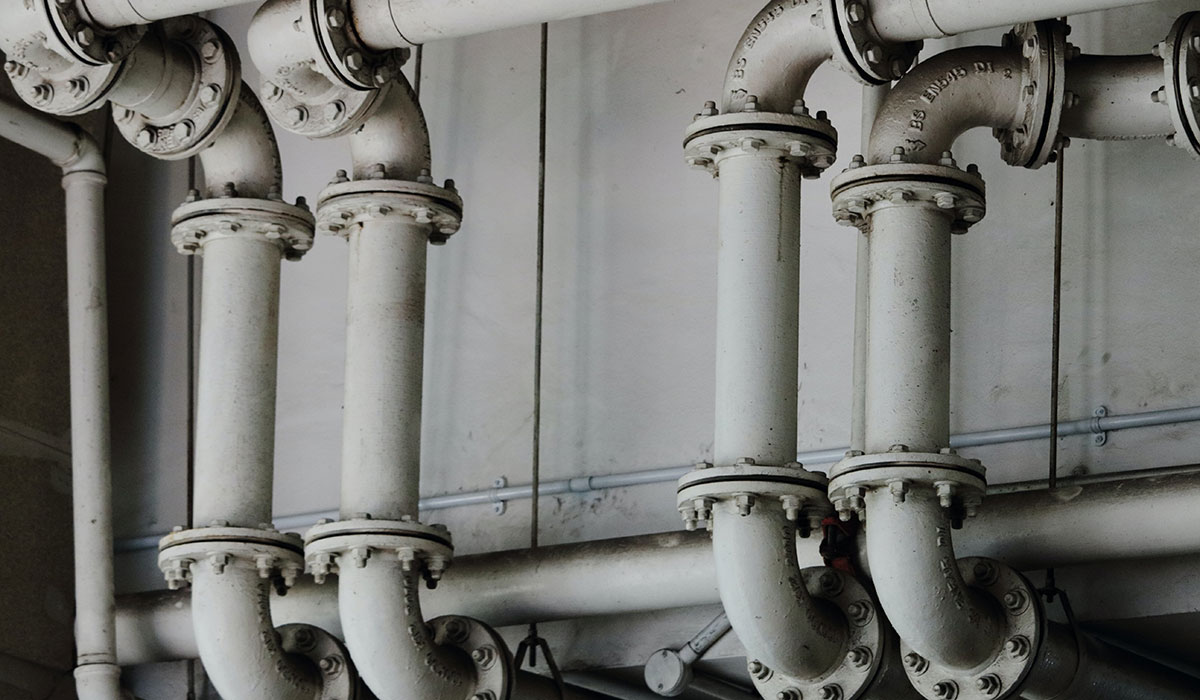 ¿Por qué entra aire en las cañerías de agua?