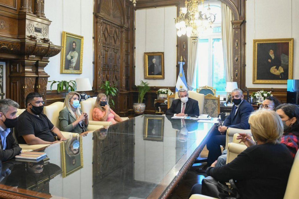 El Jefe de Estado se reunió con familiares víctimas de la represión y crisis de 2001.