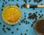 La mascarilla coreana a base de café y miel ganó popularidad en las redes sociales por sus propiedades estéticas. La mascarilla coreana a base de café y miel ganó popularidad en las redes sociales por sus propiedades estéticas.