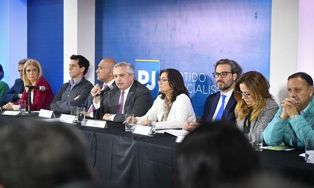 Alberto Fernández continúa siendo el presidente del Partido Justicialista. Alberto Fernández continúa siendo el presidente del Partido Justicialista.