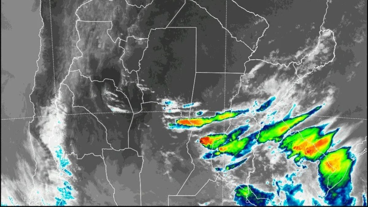 La imagen satelital muestra que la provincia de Santa Fe se encuentra bajo un cielo cubierto y condiciones de inestabilidad. La imagen satelital muestra que la provincia de Santa Fe se encuentra bajo un cielo cubierto y condiciones de inestabilidad.